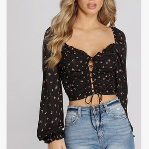 NWOT Floral crop top